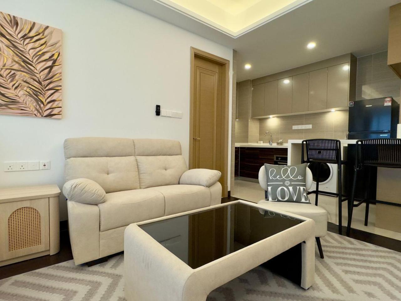 Jb City Ciq-R&F Shopping Mall Apartment Джохор-Бару Экстерьер фото